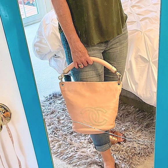 Auth CHANEL .. LAST PRICE - Picture 4 of 16